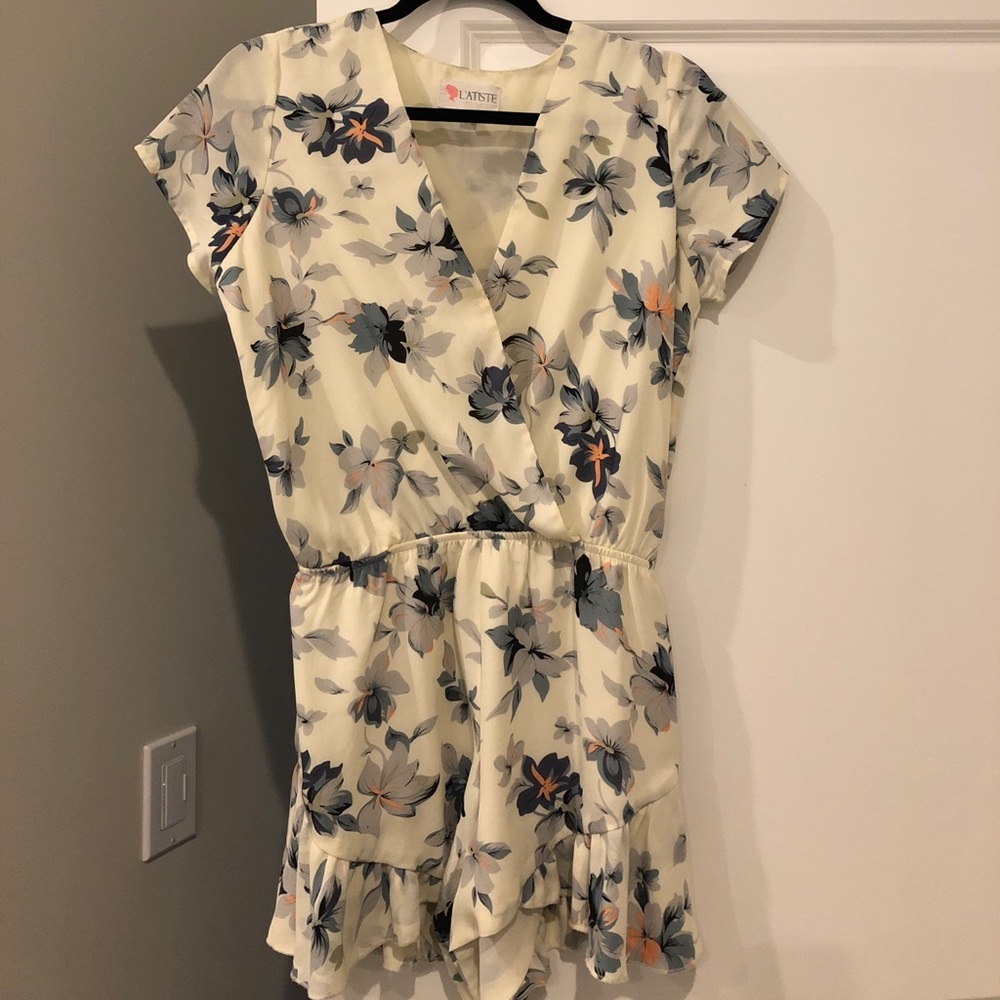 Latiste Ruffle Short Romper